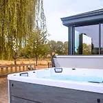 Grand Le Saule En Scie - 3 Etoiles - Chauffe, 12 A 14 Pers, Jardin Clos, 30 Mn Puydufou 別荘 *