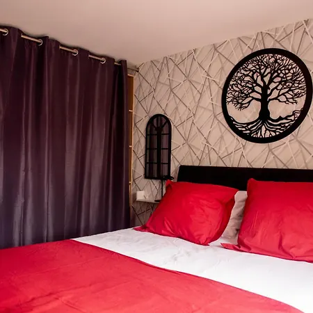 Grand Le Saule En Scie - 3 Etoiles - Chauffe, 12 A 14 Pers, Jardin Clos, 30 Mn Puydufou *