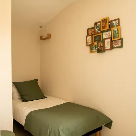 Grand Le Saule En Scie - 3 Etoiles - Chauffe, 12 A 14 Pers, Jardin Clos, 30 Mn Puydufou Σπίτι διακοπών *