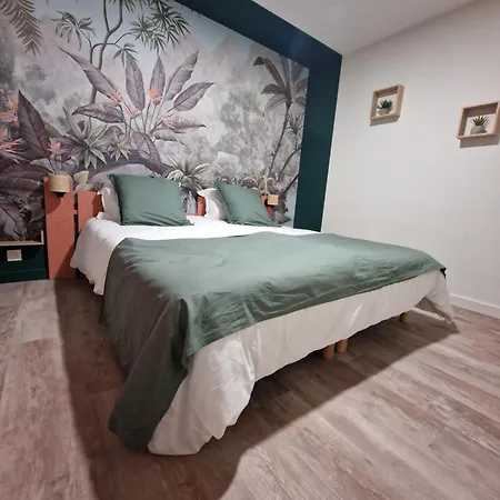 Σπίτι διακοπών Grand Le Saule En Scie - 3 Etoiles - Chauffe, 12 A 14 Pers, Jardin Clos, 30 Mn Puydufou