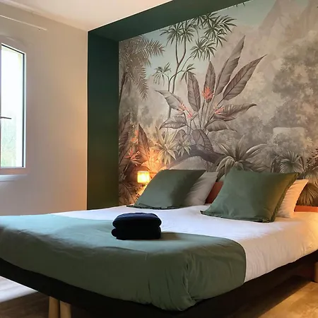 Grand Le Saule En Scie - 3 Etoiles - Chauffe, 12 A 14 Pers, Jardin Clos, 30 Mn Puydufou Nueil-sous-les-Aubiers