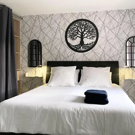 Grand Le Saule En Scie - 3 Etoiles - Chauffe, 12 A 14 Pers, Jardin Clos, 30 Mn Puydufou Nueil-sous-les-Aubiers