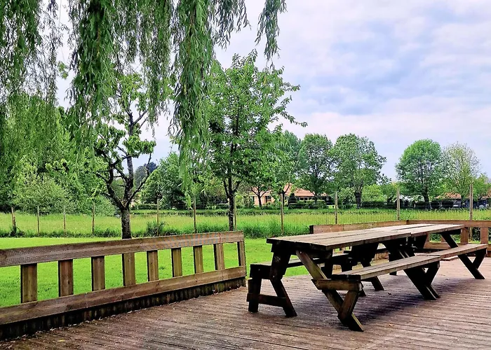 Сasa de vacaciones Grand Le Saule En Scie - 3 étoiles - Chauffé, 12 à 14 Pers, Jardin Clos, 30 Mn Puydufou Nueil-sous-les-Aubiers